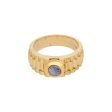 Anillo estriado con lapislazuli en oro amarillo 18 kilates. on Sale