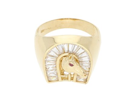 Anillo diseño especial motivo caballo con sintéticos en oro amarillo 14 kilates. on Sale