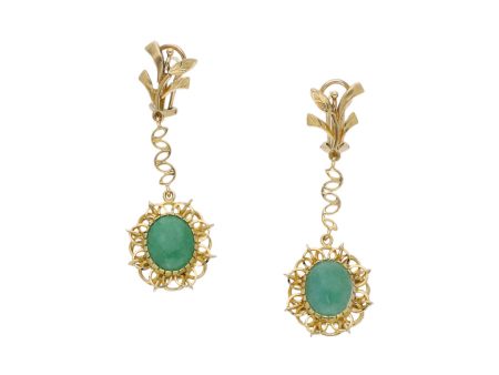 Aretes calados con jade en oro amarillo 16 kilates. Fashion