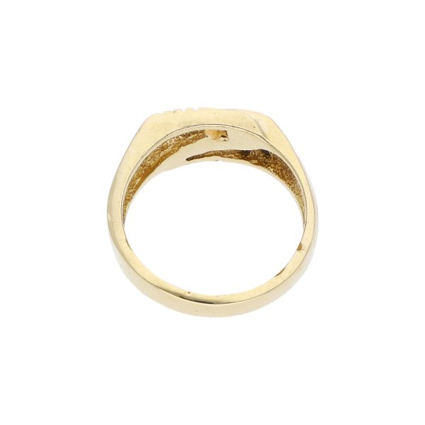 Anillo estilizado con ópalo y sintéticos en oro amarillo 14 kilates. Sale