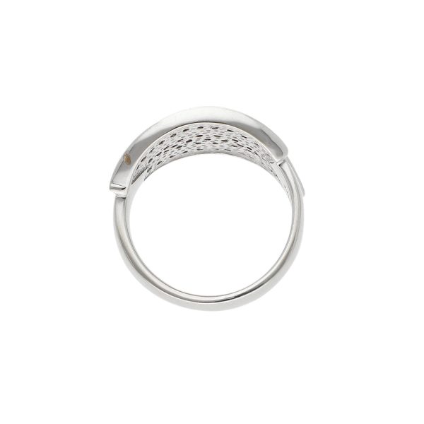 Anillo estilizado con diamantes en oro blanco 14 kilates. Supply